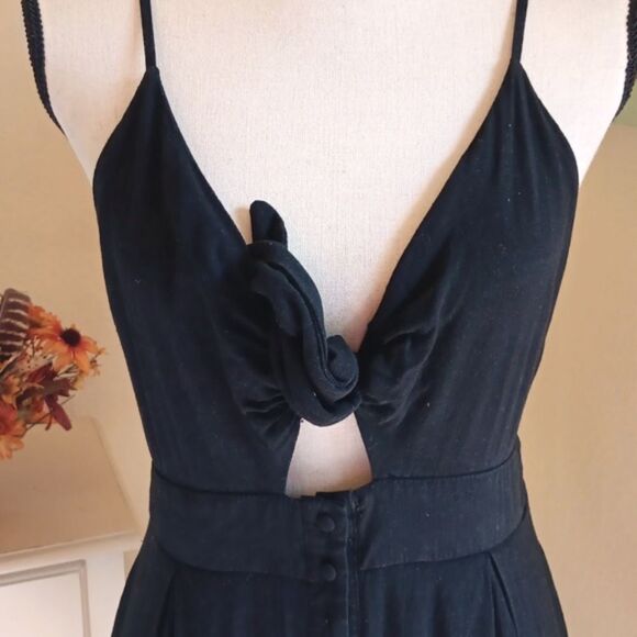 Gilli Rayon Open Tie Front  Sundress. - Picture 5 of 14